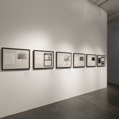 Tehching Hsieh, "One Year Performance 1980-1981," Installation View, Photo: Luke Walker Courtesy of UCCA
谢德庆， 《一年行为表演1980-1981》，展览现场，摄影：Luke Walker 图片由尤伦斯当代艺术中心提供