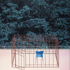 Han Jianyu, "The First Rubber Chair," Oil,Acrylic on Canvas, 210X180cm, 2011
韩建宇，《第一把“胶”椅》，布面油画，丙烯，210X180cm，2011