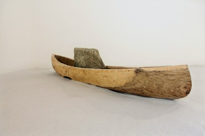 Yu Bogong, “The Long Expedition,” Hand-Carved Pagoda Wood, Stone, 213×35×38cm, 2012