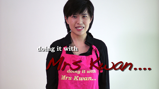 KSCdoingitwithMrsKwanmakingPepperSpray2012