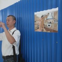 Zhou Zixi, “Happy Life – The Decisive”, 120 x 160 cm, oil on canvas, 2004周子曦，《幸福生活之决战卧室》，布面油画，120cm x 160cm，2004