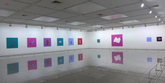 Exhibition view, Hubei Art Museum (courtesy Michael Craig-Martin)展览场景，湖北美术馆