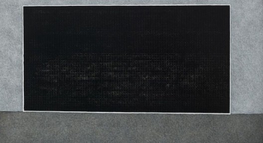 Zeng Hong, “Black on Gray,” (detail), acrylic on canvas, 275 x 150 cm, 2013－2014曾宏，《灰色上的黑色》，布面丙烯，275 x 150 cm，2013－2014