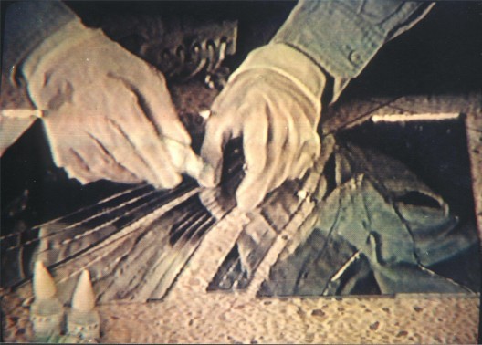 张培力，《30 × 30》，   录像屏，1988 。Zhang Peili, “30 × 30”,  video still, 1988.