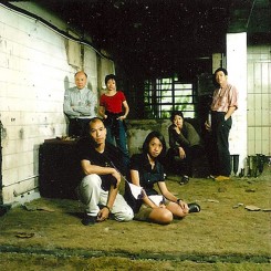 Para Site創辦人(由左至右）

李志芳，梁志和，文晶瑩，黃志恆，梁美萍，曾德平（張思敏，未入鏡）