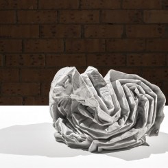 Alexander Seton, "Tarpaulin Rosette", bianco carrara marble, stainless steel, 34 x 42 x 50 cm, 2016
