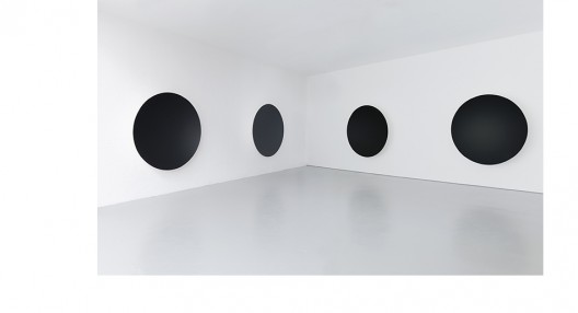 Anish Kapoor, “Gathering Clouds I, II, III, IV”, 2014, Fiberglass and paint, 188 x 188 x 39 cm (each), Image © Anish Kapoor,Image provided by Kukje Gallery