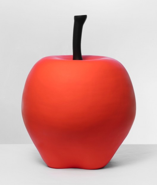《苹果》，雕塑 Apple, sculpture 73.7 × 61 × 61 cm，2017
