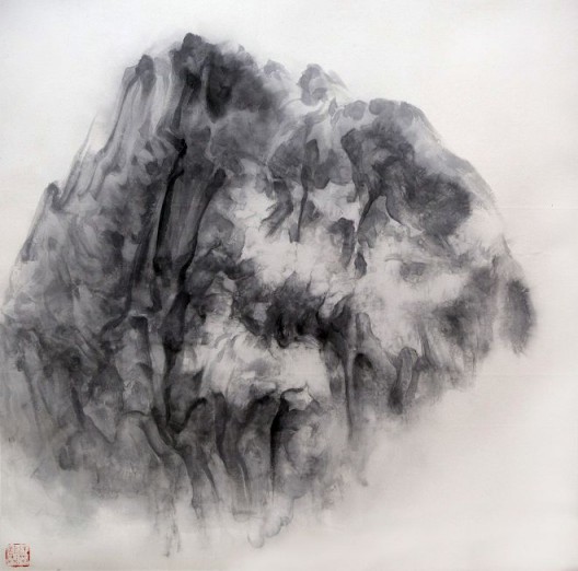 徐龙森，《云图之九》，水墨纸本，122 x 122 cm，2015（图片由艺术家提供） XU Longsen, “Cloud Series No. 9”, Ink on Paper, 122 x 122 cm, 2015 (Image Courtesy of the Artist)