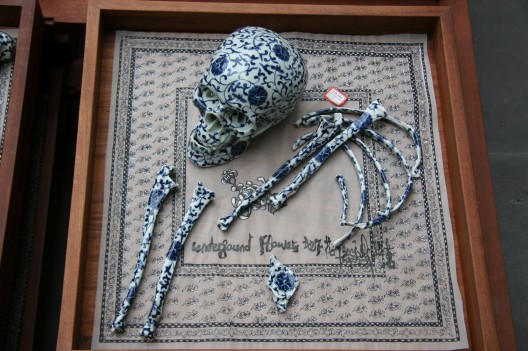 Yang Jiechang 楊詰蒼, Underground Flowers - Self- portrait, 2004, blue-white porcelain, wooden box, silk print (image courtesy the artist)