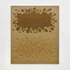 Kim Tschang-Yeul
March 06 — April 14, 2018 • New York 
Kim Tschang-Yeul - Waterdrops, 1985 - Oil and indian ink on canvas - 76 3/4 x 59 inches; 195 x 150 cm - Photo credit: Rebecca Fanuele - Courtesy of the Artist and Almine Rech Gallery © Kim Tschang Yeul