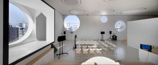 “寻向所志”展览现场,广东时代美术馆,2017(图片由广东时代美术馆提供) “Detour In Times”, installation view, Times Museum, 2017 (courtesy of Times Museum)