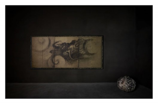 Tan'yu KANO (1602 - 1674) Six-panel screen featuring a dragon within clouds, Ink on paper, 17th century, 171 x 372 cm Tan'yu KANO （1602 - 1674）云中有龙的六屏画，纸本水墨，十七世纪，171 x 372 cm