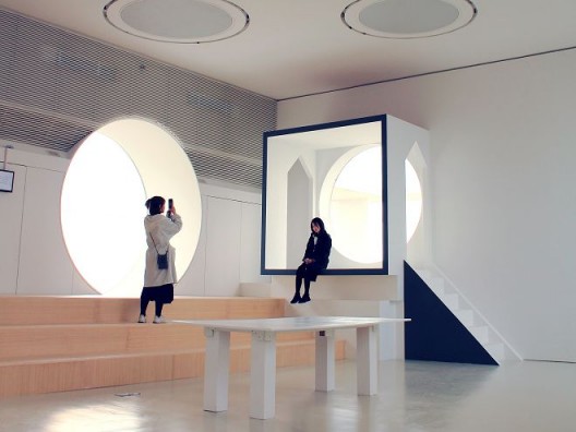 “寻向所志”展览现场,广东时代美术馆,2017(图片由广东时代美术馆提供) “Detour In Times”, installation view, Times Museum, 2017 (courtesy of Times Museum)