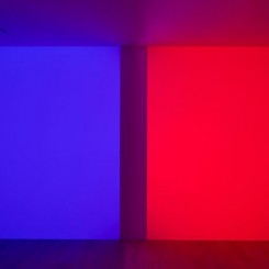 Turrell_Orca-Blue-Red-1080-px-tall-1-915x610