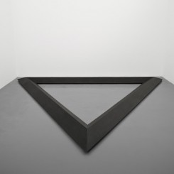 Bruce Nauman, Triangle, 1977-1986, Cast iron, 27 x 500 x 433 cm (10 5/8 x 196 7/8 x 170 1/2 in.) Courtesy the artist and Simon Lee Gallery, London/Hong Kong. © Bruce Nauman.