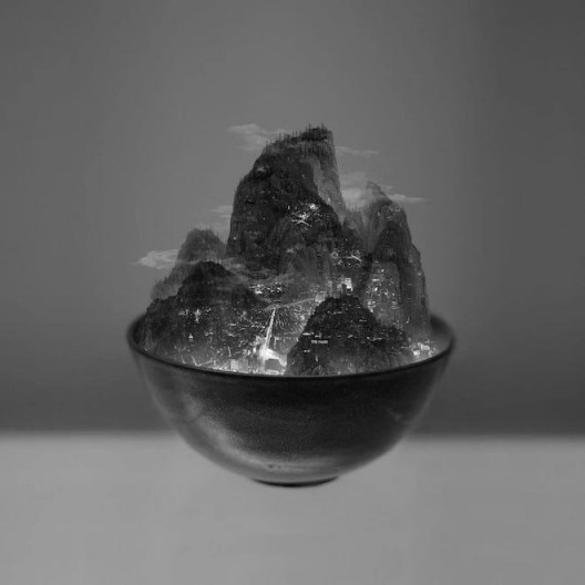 Yang Yongliang, A Bowl of Taipei No.3, Ultra-Giclee Print, 150x150cm, 2012 (image courtesy the artist and SGA) 杨泳梁, 一碗台北之三, 艺术微喷 150x150cm, 2012 (图片致谢艺术家和SGA)