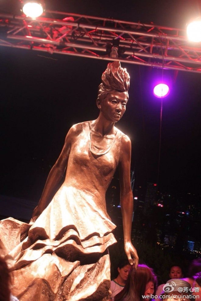 anita-mui-sculpture