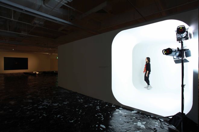 “Countershadows” at ICAS Installation view《对影:逃避的策略》展览现场,新加坡当代艺术学院