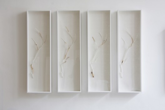 Wei Ming, “Restoration – Tree Branch”, Mixed media, 122 x 35 x 8 (4 pieces), 2012魏明，《修复 - 桃枝》，桃枝现成品破坏、树 脂、大理石粉、修复技术装置，122 x 35 x 8 (4 pieces)，2012