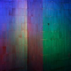 Chen Wei, "Colorful Wall", 2015 (Courtesy of LEO XU PROJECTS; copyright: the artist)陈维，《彩墙》，2015（图片提供：LEO XU PROJECTS；版权：艺术家）