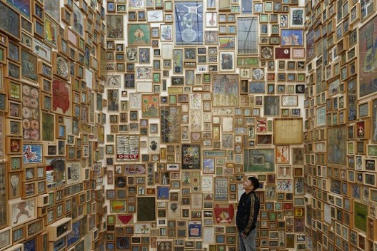 Ouyang Chun, A Drop of Dust, installation view (photo:Wang Di, courtesy of ShanghART) 欧阳春,“一粒尘埃”,展览现场(摄影:王迪,图片由香格纳画廊提供)