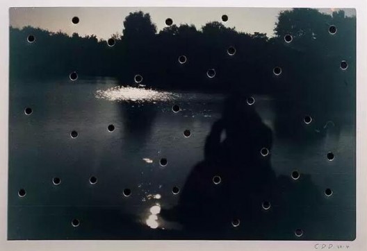 蔡东东,《月夜》,图片,手工彩色照片、镜子,33.5×50cm,2015,版本:1/1 Cai Dongdong, “Moonlit night”, Photography, Hand-made color photograph, Mirror, 33.5×50cm, Ed. 1/1
