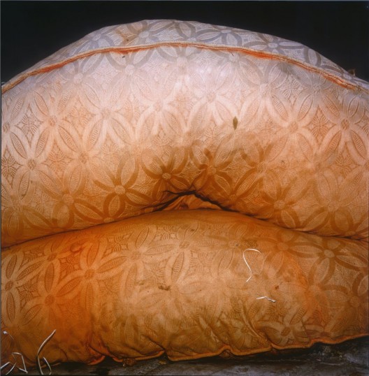 须田一政,《台北吉祥》系列,摄影,1984–1990(图片由艺术家和亦安画廊 提供)/ Suda Issei, from the series Taipei Kissyo, photography, 1984–1990 (courtesy of the artist and Aura Gallery)