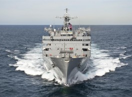 军事海运司令部快速战斗支援船只USNS Supply （T-AOE-6）通过大西洋（摄影：美国海军）/ The Military Sealift Command fast combat support ship USNS Supply (T-AOE-6) transits the Atlantic Ocean. Photo: US Navy