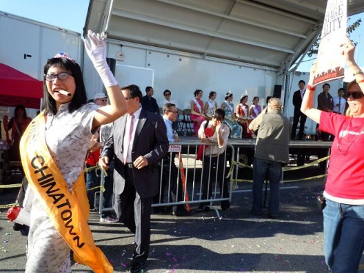 Kristina Wong, "Fannie Wong Former Miss Chinatown 2nd, Runner Up: Chinese New Year Parade, Enlarged Photo/ Framed, 2012 黄君仪,《前中国城小姐亚军Fannie Wong春节游行》,放大照片,画框,2012