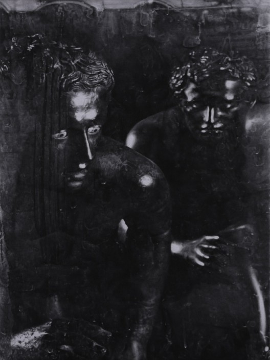 ZHANG Yunyao, “Trace”, 2016 Graphite on felt, 267 x 200 cm, Courtesy the Artist, Perrotin and Don Gallery張雲垚,⟪痕迹⟫, 2016,石墨毛氈,267 x 200 cm 圖片提供:藝術家、貝浩登與東畫廊
