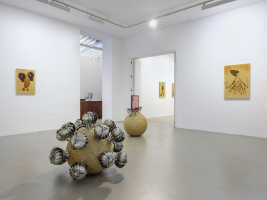 Haegue Yang Quasi-ESP Exhibition views at Galerie Chantal Crousel, Paris (October 14 - November 25, 2017) Courtesy of the artist and Galerie Chantal Crousel, Paris Photo : Florian Kleinefenn