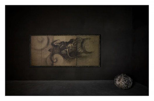 Tan'yu KANO (1602 - 1674) Six-panel screen featuring a dragon within clouds, Ink on paper, 17th century, 171 x 372 cm Tan'yu KANO (1602 - 1674)云中有龙的六屏画,纸本水墨,十七世纪,171 x 372 cm