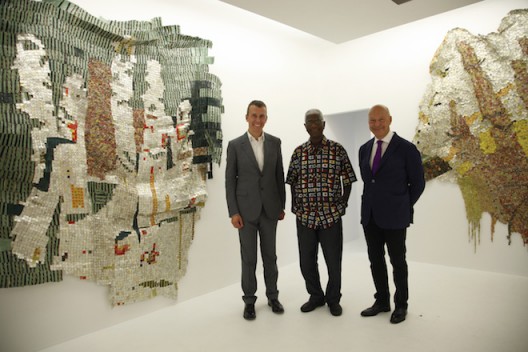 El Anatsui with Boris and Axel Vervoordt at Axel Vervoordt Gallery, Hong Kong