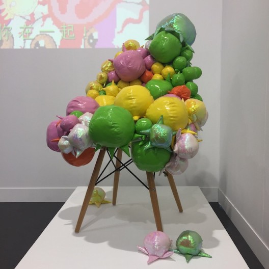 Lu Yang, C-chair (installation) at Rén Space, Art Central Hong Kong, 2018 陆扬，细胞椅子（装置）在Art Central Hong Kong 2018仁庐展位