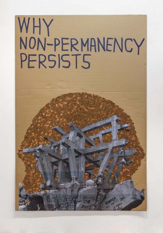 Thomas Hirschhorn WHY NON-PERMANENCY PERSISTS 2017 Carton, impression, pièces d'argent, adhésif / Cardboard, print, silver coins, tape 240 x 160 cm Courtesy of the artist and / de l'artiste et de la Galerie Chantal Crousel, Paris. Photo : Sebastiano Pellion di Persano.