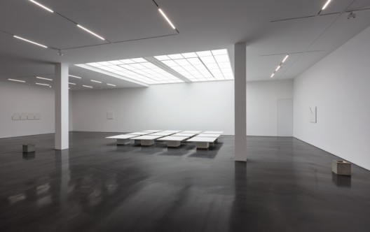 Exhibition view: Prabhavathi Meppayil, b/seven eighths, Esther Schipper, Berlin, 2018 Photo © Andrea Rossetti Courtesy the artist and Esther Schipper, Berlin