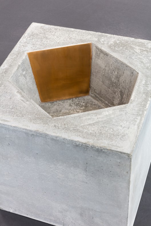 Exhibition view: Prabhavathi Meppayil, b/seven eighths, Esther Schipper, Berlin, 2018 Photo © Andrea Rossetti Courtesy the artist and Esther Schipper, Berlin