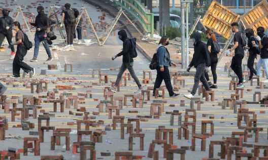 Hong Kong social art installation (image: Receive News)